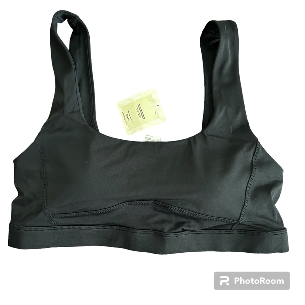 Fabletics Gabriella swimsuit bra bikini top